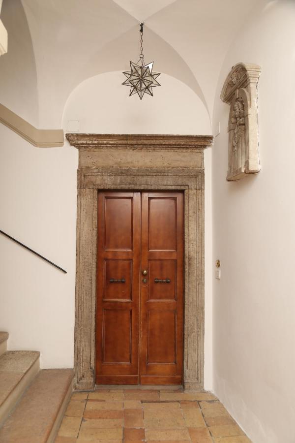 Appartamento Palazzo Genga Urbino Bagian luar foto